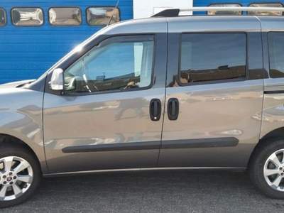 Fiat Doblò 1.4 T-Jet 16V Lounge Grigio usata Castelnuovo Rangone