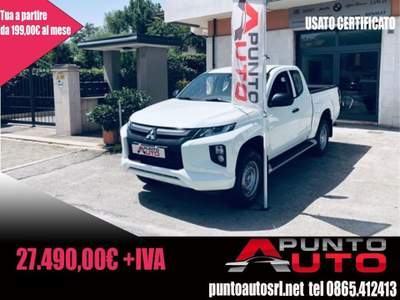 Mitsubishi L200 2.3 D Club Cab 4x4  Invite Connect Bianco usata Isernia