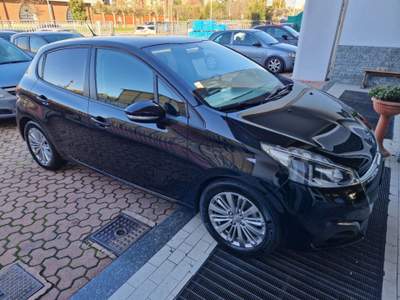 Peugeot 208 BlueHDi 75 5 porte Touch Nero usata Cormano
