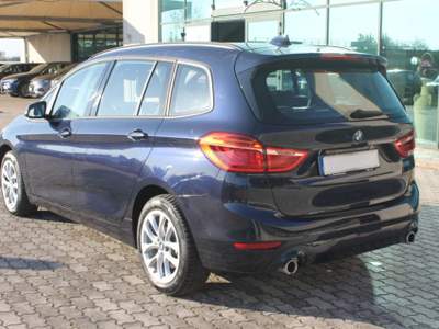 BMW Serie 2 Gran Tourer 220d d Gran Tourer 7 posti Business aut. Blu/Azzurro usata San Salvatore Telesino