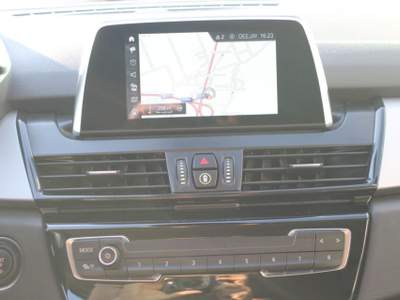 BMW Serie 2 Gran Tourer 220d d Gran Tourer 7 posti Business aut. Blu/Azzurro usata San Salvatore Telesino