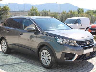 Peugeot 5008 2.0 BlueHDi 150 S&S Business TETTO APRIBILE  7 POS Grigio usata San Salvatore Telesino