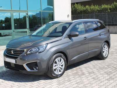 Peugeot 5008 2.0 BlueHDi 150 S&S Business TETTO APRIBILE  7 POS Grigio usata San Salvatore Telesino