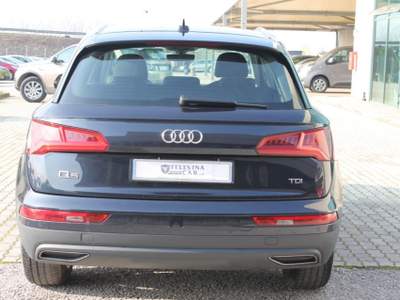 Audi Q5 2.0 TDI 150 CV Business Blu/Azzurro usata San Salvatore Telesino