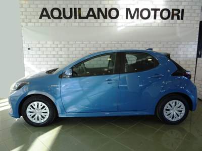Toyota Yaris 1.5 Hybrid 5 porte Active Blu/Azzurro usata San Severo