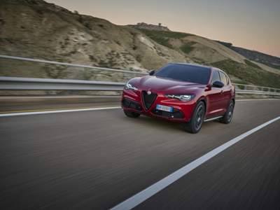Alfa Romeo Stelvio 2.2 Turbodiesel 210 CV AT8 Q4 Sprint Rosso usata Bastia Umbra Alfa Romeo Stelvio 2.2 Turbodiesel 210 CV AT8 Q4 Sprint Rosso usata Bastia Umbra