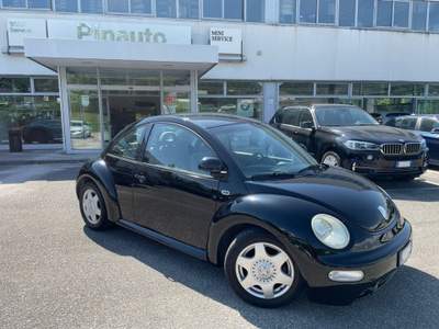 Volkswagen New Beetle 1.9 TDI Nero usata Ceppaloni