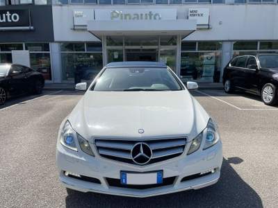 Mercedes-Benz Classe E CDI Cabrio Blue EFFICIENCY Executive Bianco usata Ceppaloni