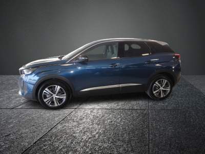 Peugeot 3008 PEUGEOT 3008 1.5 BLUEHDI 130CV Blu/Azzurro usata Catanzaro