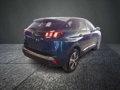 Peugeot 3008 PEUGEOT 3008 1.5 BLUEHDI 130CV Blu/Azzurro usata Catanzaro