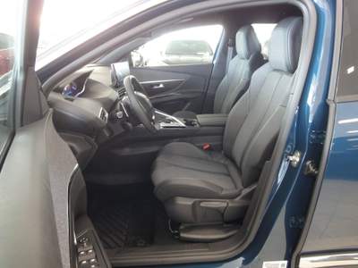 Peugeot 3008 PEUGEOT 3008 1.5 BLUEHDI 130CV Blu/Azzurro usata Catanzaro