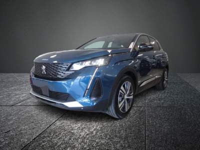 Peugeot 3008 PEUGEOT 3008 1.5 BLUEHDI 130CV Blu/Azzurro usata Catanzaro