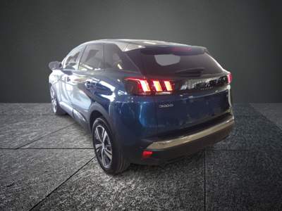 Peugeot 3008 PEUGEOT 3008 1.5 BLUEHDI 130CV Blu/Azzurro usata Catanzaro