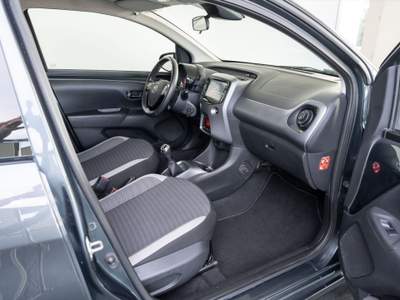 Toyota Aygo 1.0 VVT-i 72 CV 5 porte x-play usata San Severo