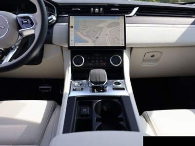 Jaguar F-Pace 2.0 204 CV AWD aut. SE Bianco usata Castelnuovo Rangone