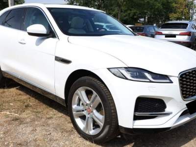 Jaguar F-Pace 2.0 204 CV AWD aut. SE Bianco usata Castelnuovo Rangone