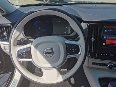 Volvo V90 B4 automatico Ultimate Bright Nero usata Castelnuovo Rangone