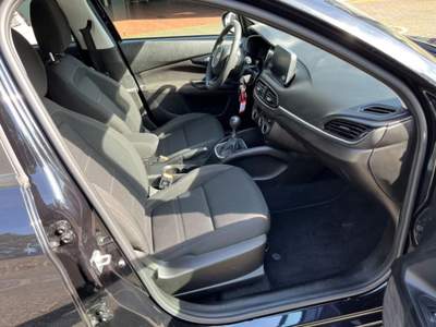 Fiat Tipo 1.4 T-Jet 120CV 5 porte Lounge Nero usata Castelnuovo Rangone