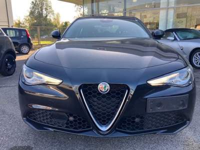 Alfa Romeo Giulia 2.2 Turbodiesel 160 CV AT8 Business Nero usata Cassino