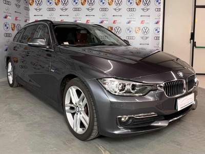 BMW Serie 3 320d d Touring Luxury Grigio usata Settimo Torinese