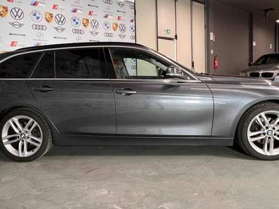 BMW Serie 3 320d d Touring Luxury Grigio usata Settimo Torinese