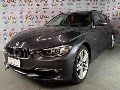 BMW Serie 3 320d d Touring Luxury Grigio usata Settimo Torinese