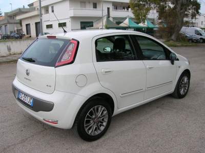 Fiat Punto Evo 1.3 Mjt 95 CV DPF 5 porte S&S Dynamic Bianco usata Montemesola