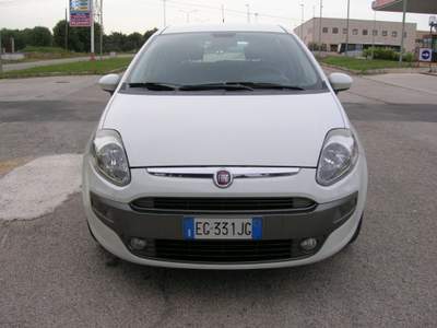 Fiat Punto Evo 1.3 Mjt 95 CV DPF 5 porte S&S Dynamic Bianco usata Montemesola