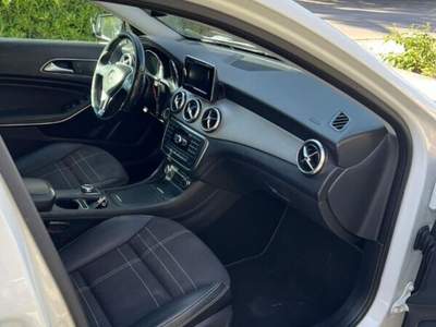 Mercedes-Benz GLA GLA 200 CDI Automatic Enduro Bianco usata San Nicola la Strada