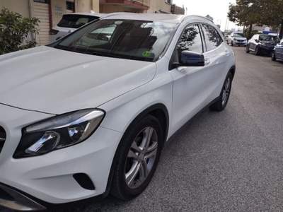 Mercedes-Benz GLA GLA 200 CDI Automatic Enduro Bianco usata San Nicola la Strada