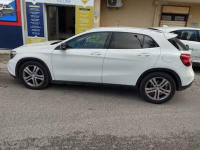 Mercedes-Benz GLA GLA 200 CDI Automatic Enduro Bianco usata San Nicola la Strada