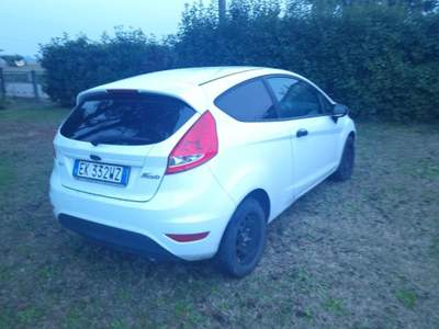 Ford Fiesta 1.4 TDCi 70CV 3 porte Van Bianco usata Cesena