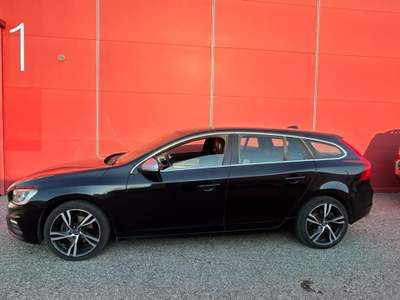 Volvo V60 R DESIGN Nero usata Capodimonte