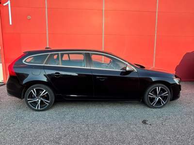 Volvo V60 R DESIGN Nero usata Capodimonte