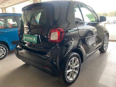 Smart ForTwo  Nero usata Pulsano
