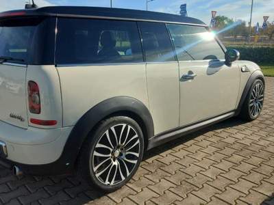 MINI Clubman Clubman 1.6 Cooper D Beige usata Fasano
