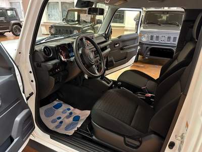 Suzuki Jimny 1.5 4AT Comfort Bianco usata Castelnuovo Rangone