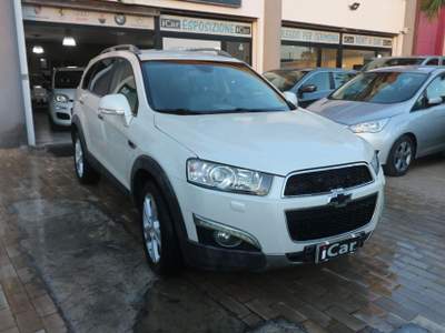Chevrolet Captiva 2.2 VCDi 184CV aut. 4WD LTZ Bianco usata Marsala