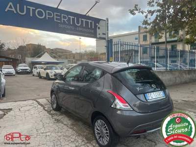 Lancia Ypsilon 1.2 69 CV 5 porte Gold Grigio usata Palermo