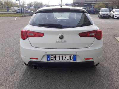 Alfa Romeo Giulietta 1.6 JTDm-2 105 CV Distinctive Bianco usata Modena