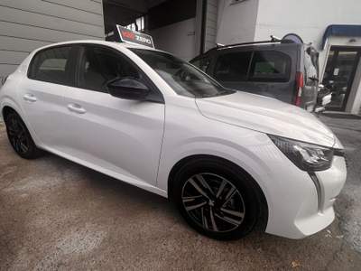 Peugeot 208 PureTech 75 Stop&Start 5 porte Active Pack Bianco usata Portoferraio