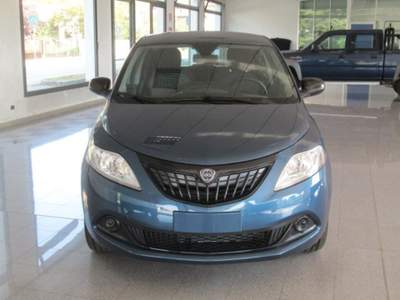 Lancia Ypsilon 1.0 FireFly 5 porte S&S Hybrid Silver Blu/Azzurro usata PANDINO