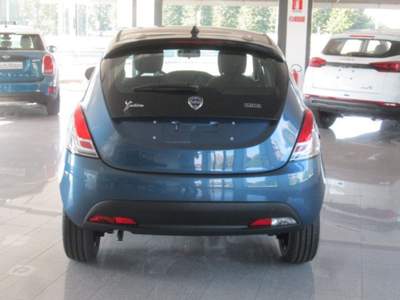 Lancia Ypsilon 1.0 FireFly 5 porte S&S Hybrid Silver Blu/Azzurro usata PANDINO