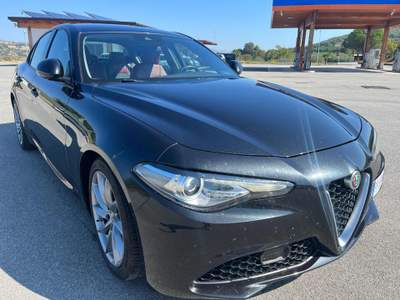 Alfa Romeo Giulia 2.2 Turbodiesel 180 CV Business Sport Nero usata Francavilla in Sinni