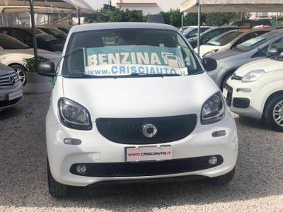 Smart ForFour 1000 benzina km certificati 2017 Bianco usata Acerra