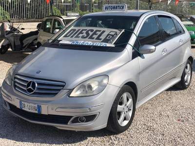 Mercedes-Benz Classe B CDI cambio automatico km certificati Grigio usata Acerra