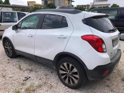 Opel Mokka 1.4 Turbo GPL Tech 140CV TESTATA ROTTA Bianco usata Acerra