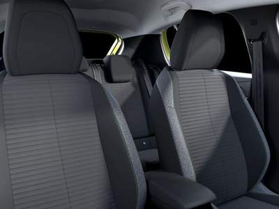 Peugeot 208 motore elettrico 136 CV STYLE+EDITION+BSN+ALLURE Giallo usata Fara Gera d'Adda
