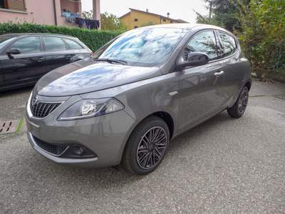 Lancia Ypsilon 1.0 FireFly 5 porte S&S Hybrid Gold km.0!! Grigio usata GRASSOBBIO