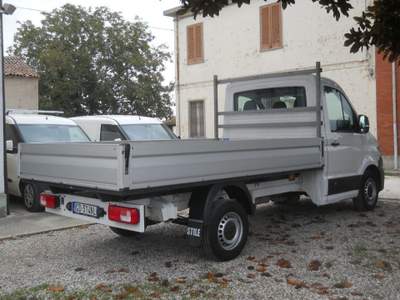 Volkswagen Crafter 35 2.0 TDI 140CV PM Cassonato Business Bianco usata Ferrara